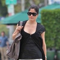 Selma Blair leaves Urth Caffe photos | Picture 78973